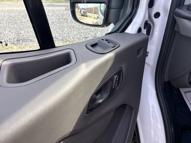 2026 Ford Transit Passenger Wagon "T-350 148"" MED ROOF XL AW"