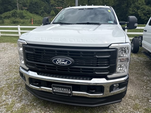 2027 Ford Super Duty F-350 SRW "XL 4WD CREW CAB 179"" WB 6"