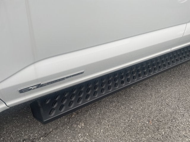 2025 Ford Super Duty F-350 DRW "XL 4WD CREW CAB 179"" WB 6"