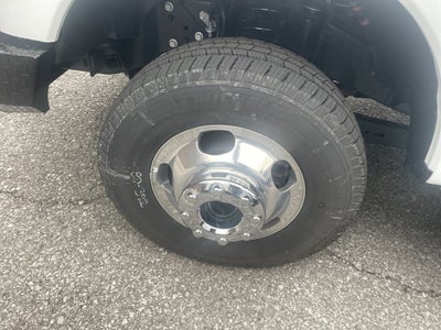 2025 Ford Super Duty F-350 DRW "XL 4WD CREW CAB 179"" WB 6"