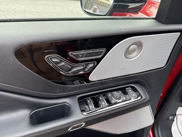 2025 Ford Super Duty F-350 DRW "XL 4WD CREW CAB 179"" WB 6"