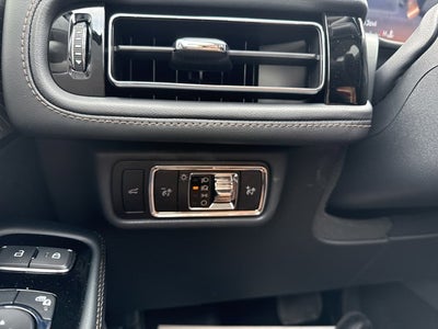 2025 Ford Super Duty F-350 DRW "XL 4WD CREW CAB 179"" WB 6"