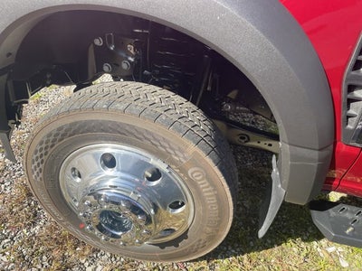 2026 Ford Super Duty F-450 DRW "XLT 4WD CREW CAB 179"" WB"