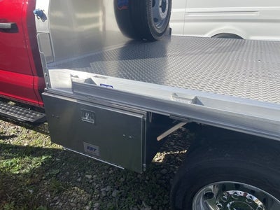 2026 Ford Super Duty F-450 DRW "XLT 4WD CREW CAB 179"" WB"