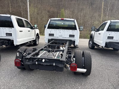2025 Ford Super Duty F-550 DRW "XL 4WD REG CAB 169"" WB 84"