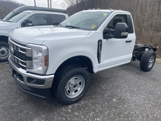 2026 Ford Super Duty F-350 SRW F-350® XL