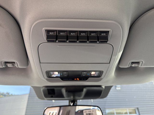 2026 Ford Super Duty F-350 DRW "XL 4WD REG CAB 145"" WB 60"