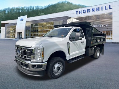 2025 Ford Super Duty F-350 DRW F-350® XL