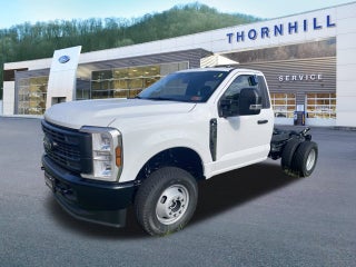 2025 Ford Super Duty F-350 DRW F-350® XL