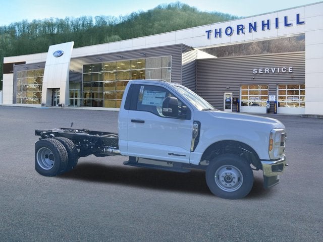 2026 Ford Super Duty F-350 DRW "XL 4WD REG CAB 145"" WB 60"