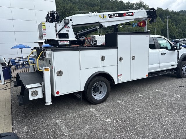 2026 Ford Super Duty F-550 DRW F-550® XL