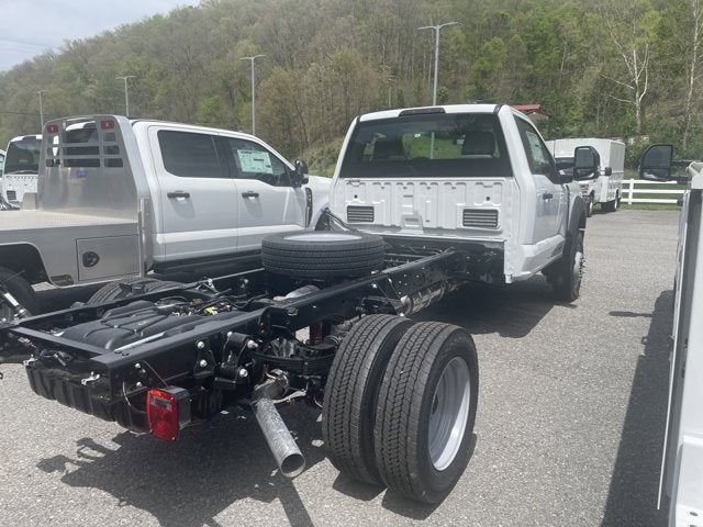 2025 Ford Super Duty F-450 DRW "XL 4WD REG CAB 169"" WB 84"