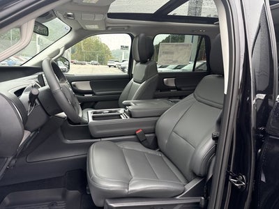 2027 Ford Expedition ACTIVE 4X4