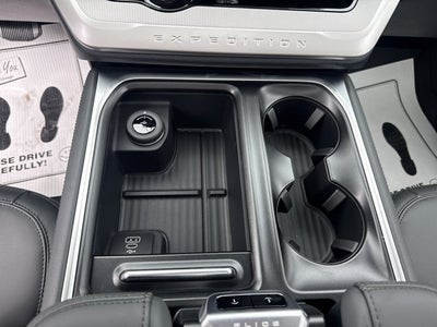 2027 Ford Expedition ACTIVE 4X4