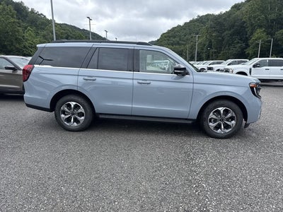 2027 Ford Expedition ACTIVE 4X4