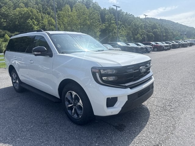 2027 Ford Expedition ACTIVE 4X4
