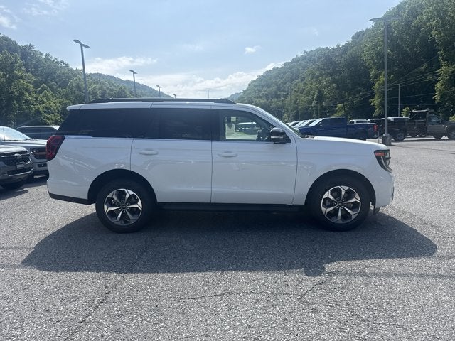 2027 Ford Expedition ACTIVE 4X4
