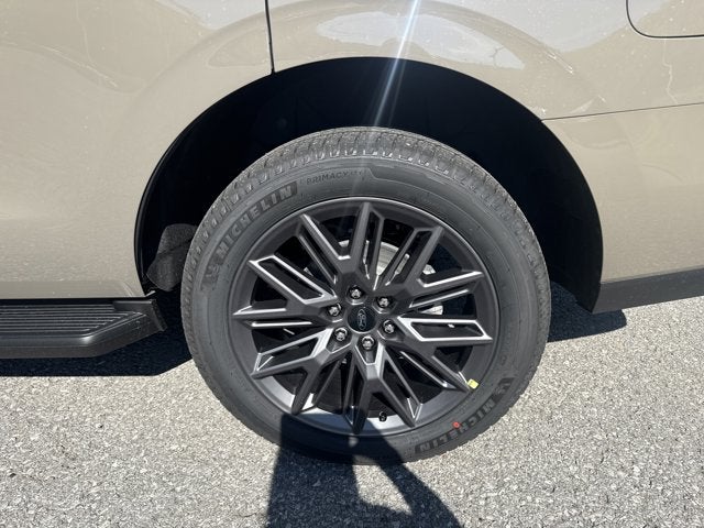 2026 Ford Expedition PLATINUM 4X4