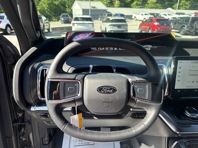 2026 Ford Expedition PLATINUM 4X4