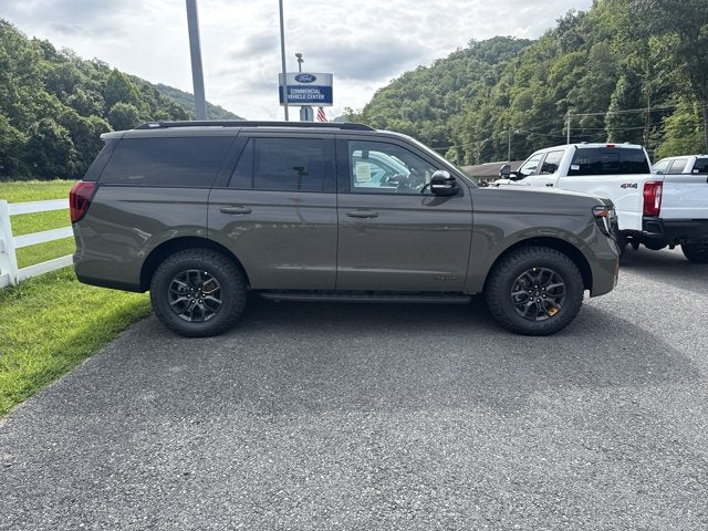 2027 Ford Expedition TREMOR 4X4