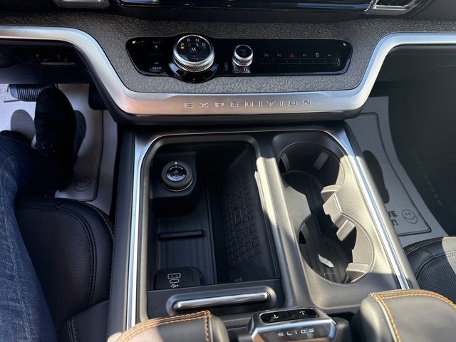 2025 Ford Expedition TREMOR 4X4