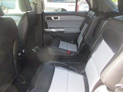 2023 Ford Explorer XLT 4WD