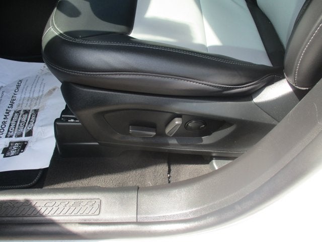 2023 Ford Explorer XLT 4WD