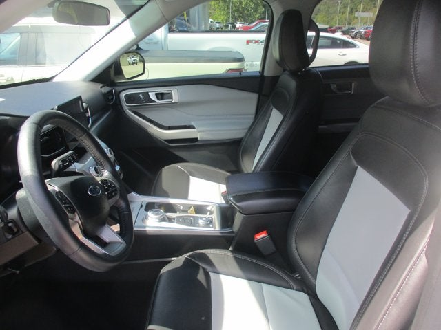 2023 Ford Explorer XLT 4WD