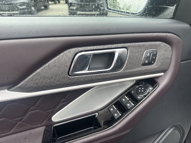 2026 Ford Explorer PLATINUM 4WD
