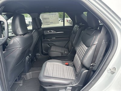 2026 Ford Explorer ST-LINE 4WD