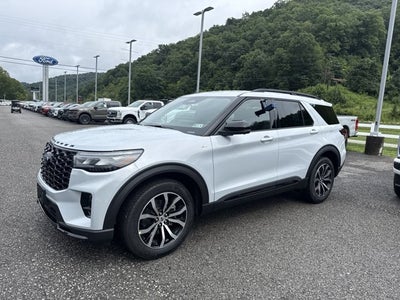 2026 Ford Explorer ST-LINE 4WD