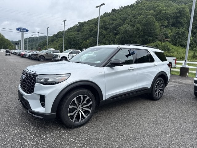 2026 Ford Explorer ST-LINE 4WD