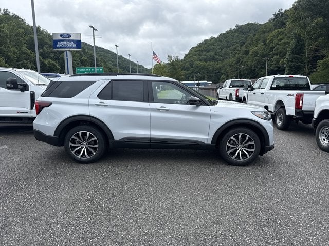 2026 Ford Explorer ST-LINE 4WD