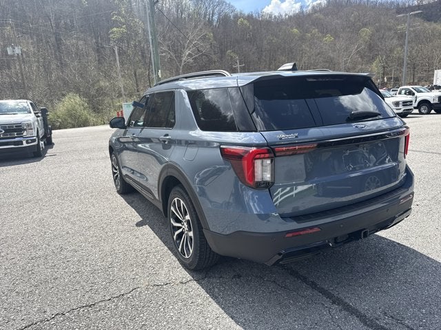 2026 Ford Explorer ST-LINE 4WD
