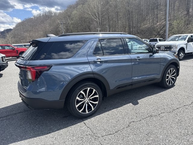 2026 Ford Explorer ST-LINE 4WD