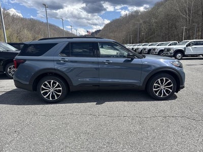 2026 Ford Explorer ST-LINE 4WD