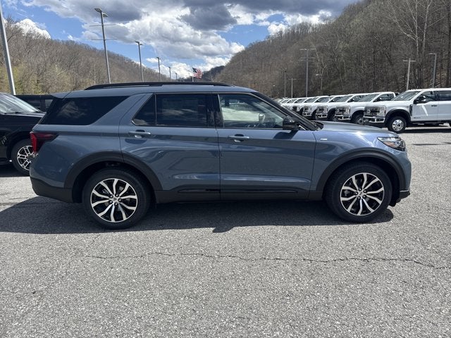 2026 Ford Explorer ST-LINE 4WD