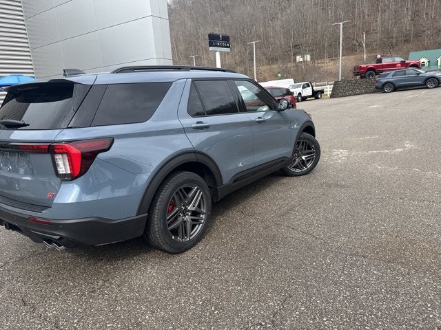 2026 Ford Explorer ST 4WD
