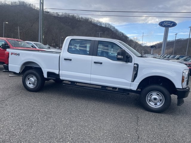 2025 Ford Super Duty F-250 SRW XL 4WD CREW CAB 6.75' BOX