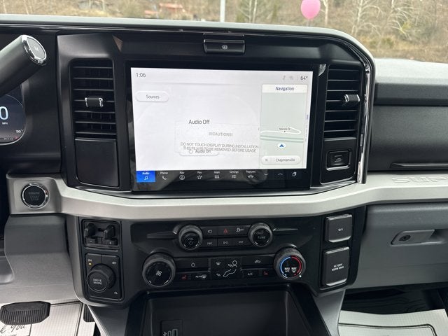 2026 Ford Super Duty F-350 DRW XLT 4WD CREW CAB 8' BOX