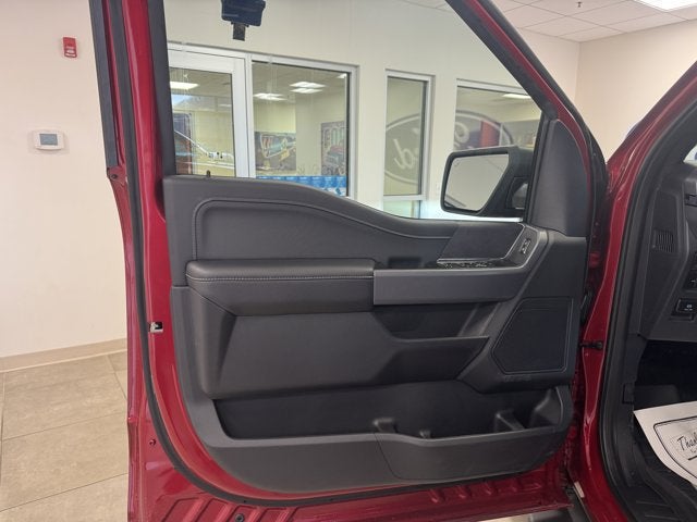 2025 Ford F-150 XLT 4WD SUPERCREW 5.5' BO