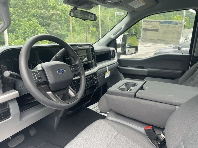 2025 Ford Super Duty F-350 SRW XL 4WD REG CAB