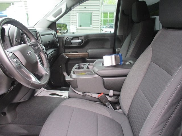 2021 Chevrolet Silverado 1500 "4WD CREW CAB 147"" RST"