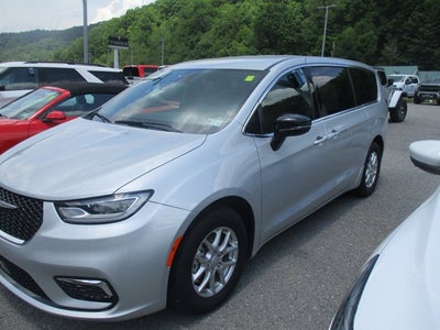 2026 Chrysler Pacifica SELECT FWD