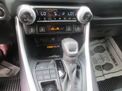 2025 Toyota RAV4 XLE PREMIUM AWD
