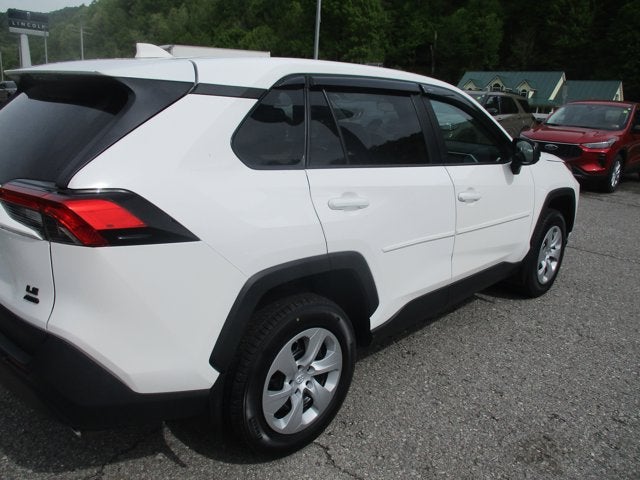 2024 Toyota RAV4 LE AWD