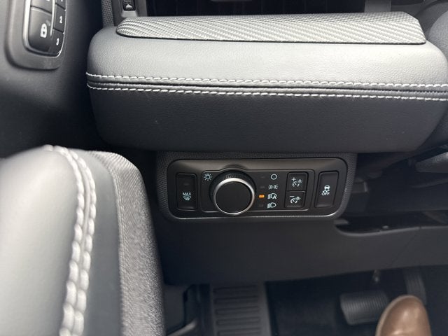 2025 Ford Mustang Mach-E SELECT AWD