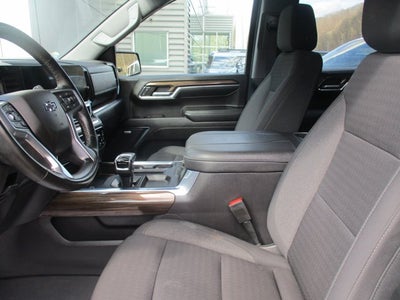 2024 Chevrolet Silverado 1500 "4WD CREW CAB 147"" LT TRAI"