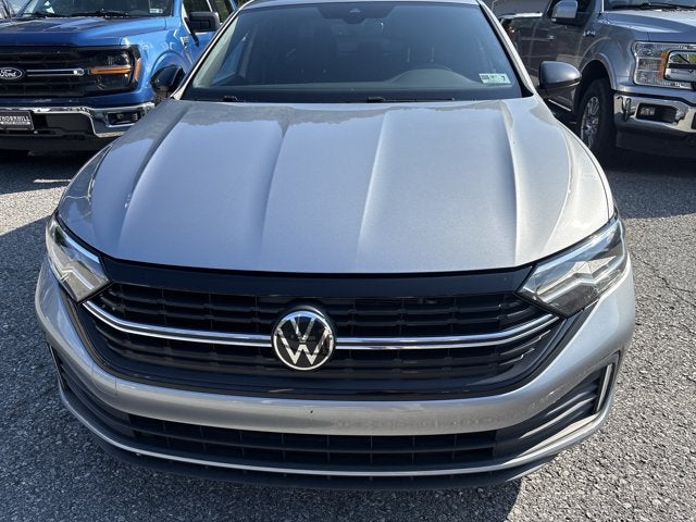 2024 Volkswagen Jetta SPORT AUTO