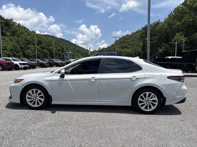 2023 Toyota Camry LE AUTO
